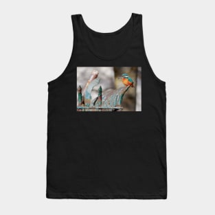 King fisher on railings Tank Top